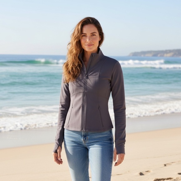 💜Sweaty Betty Purple/Gray Women's Jersey Long Sleeve Top💜STUNNING 💜 - Picture 2 of 16